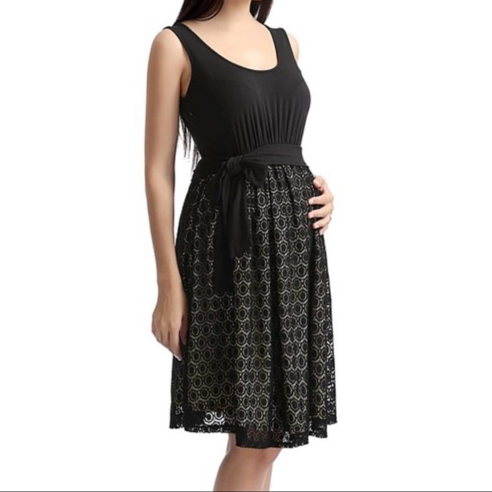 Kimi + Kai Maternity Lace Dress Medium